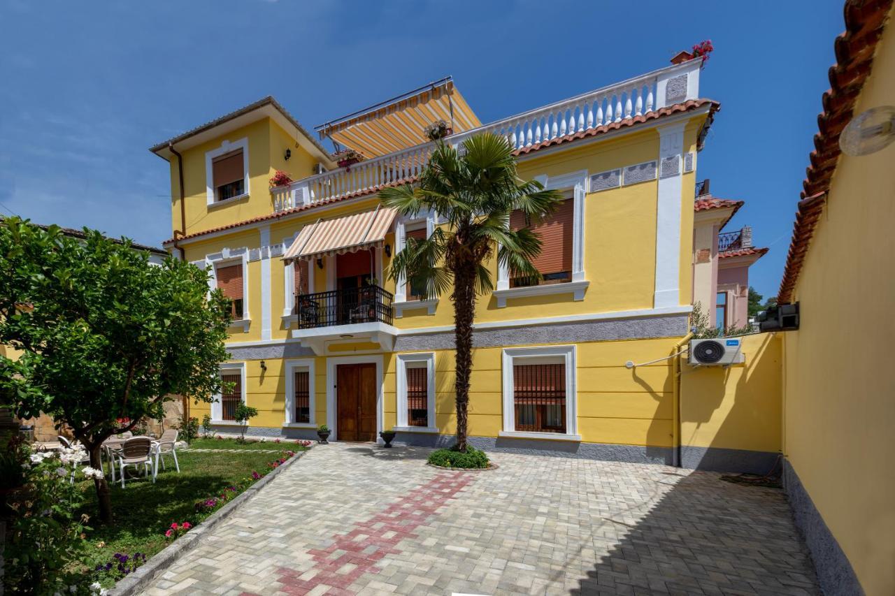 בראט Villa Palma Center מראה חיצוני תמונה